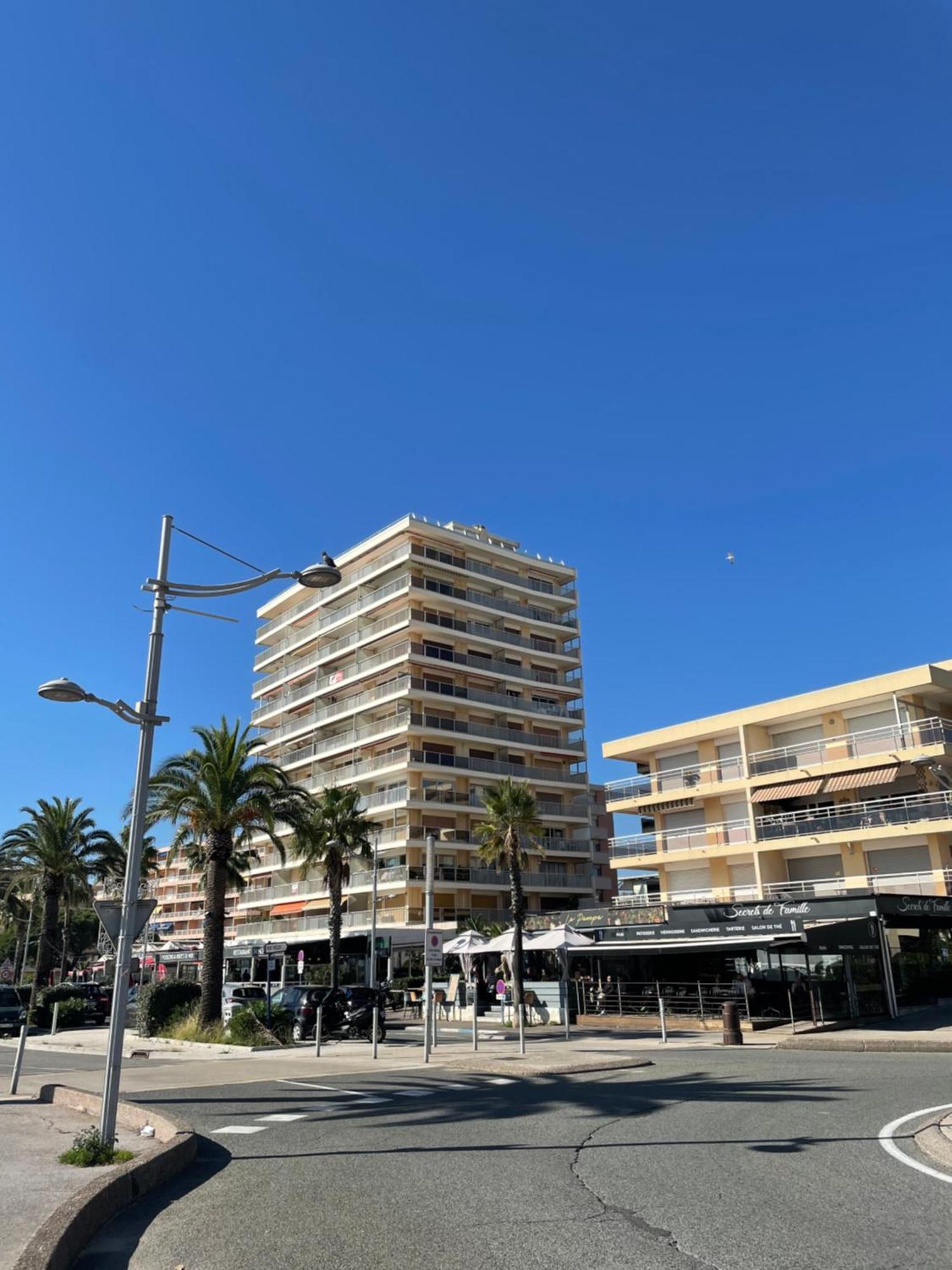- T2 -vue Feerique Appartement Fréjus